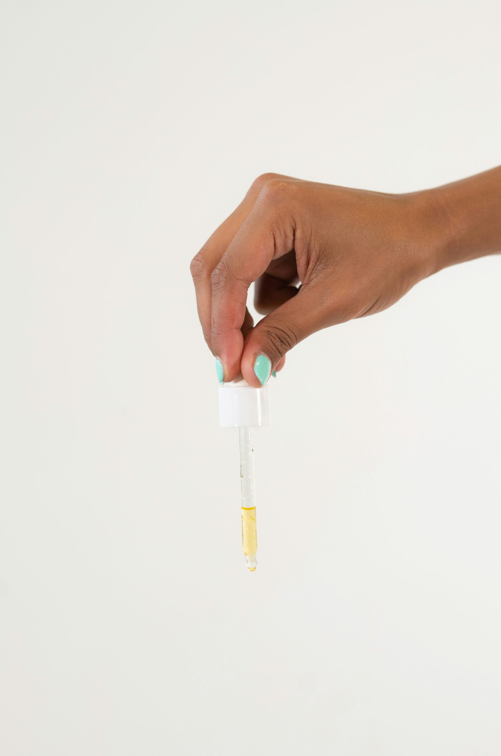 Hair vs. Urine Testing: What Staffing Agencies Must Know in 2025